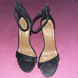 gorgeous sparkly black heels